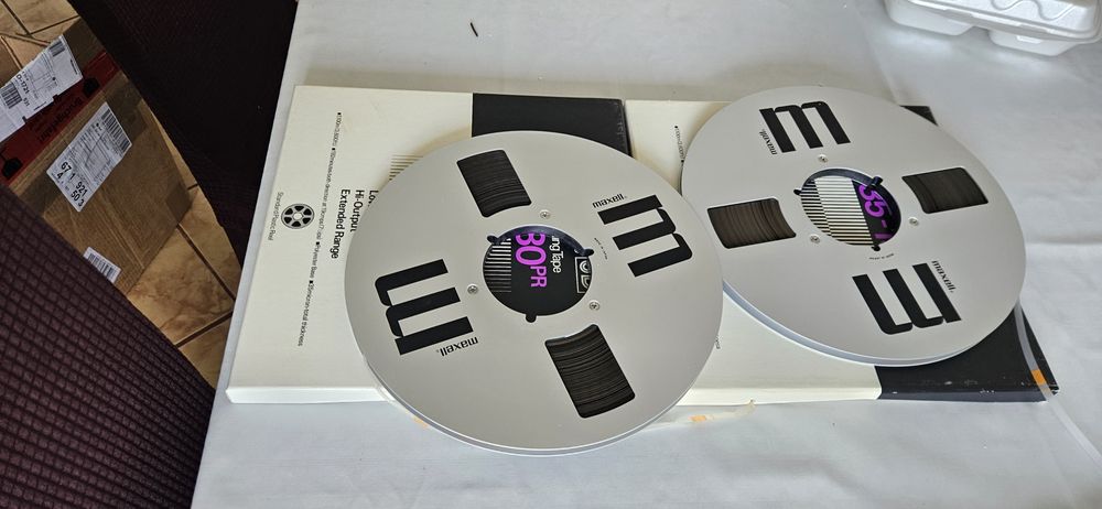 Benzi MAXELL originale pe 26.5 inregistrate si casete audio noi