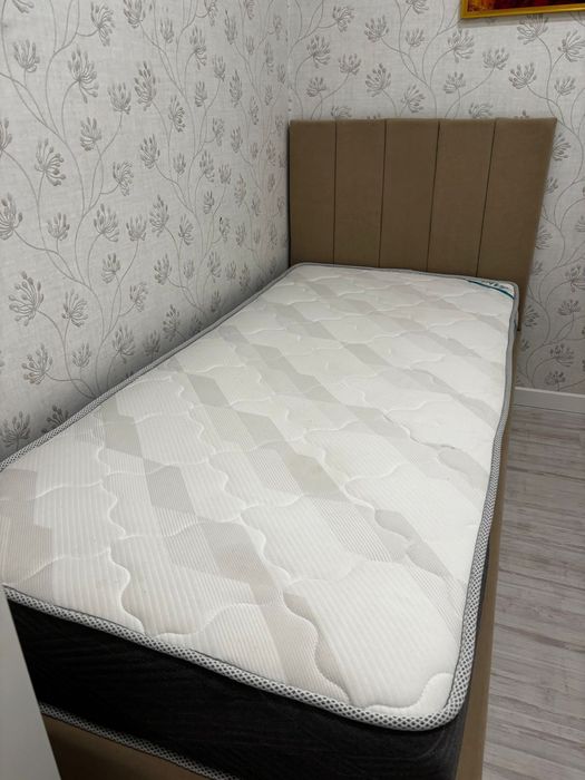 Продам односпальную кровать