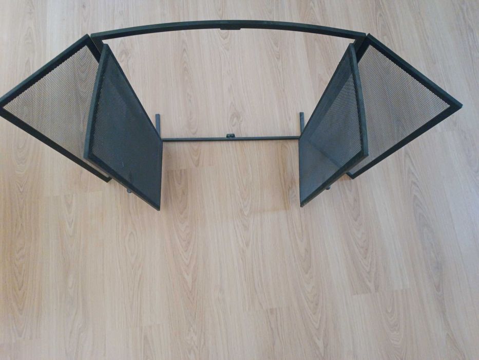 Параван за пред камина