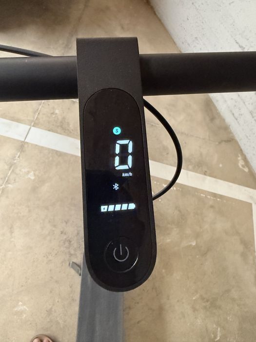 Електрическа тротинетка Xiaomi Electric 4 Ultra - нова на 45км!