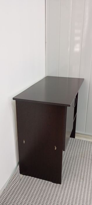 OFIS STOLlari sotiladi