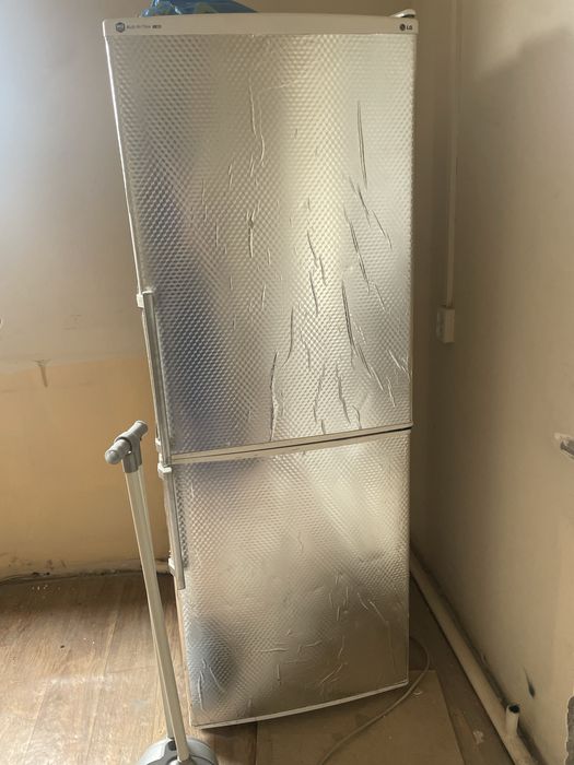 Продам холодильник