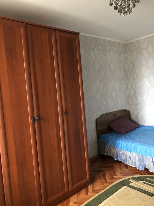 Сдам 4 комнатную квартиру