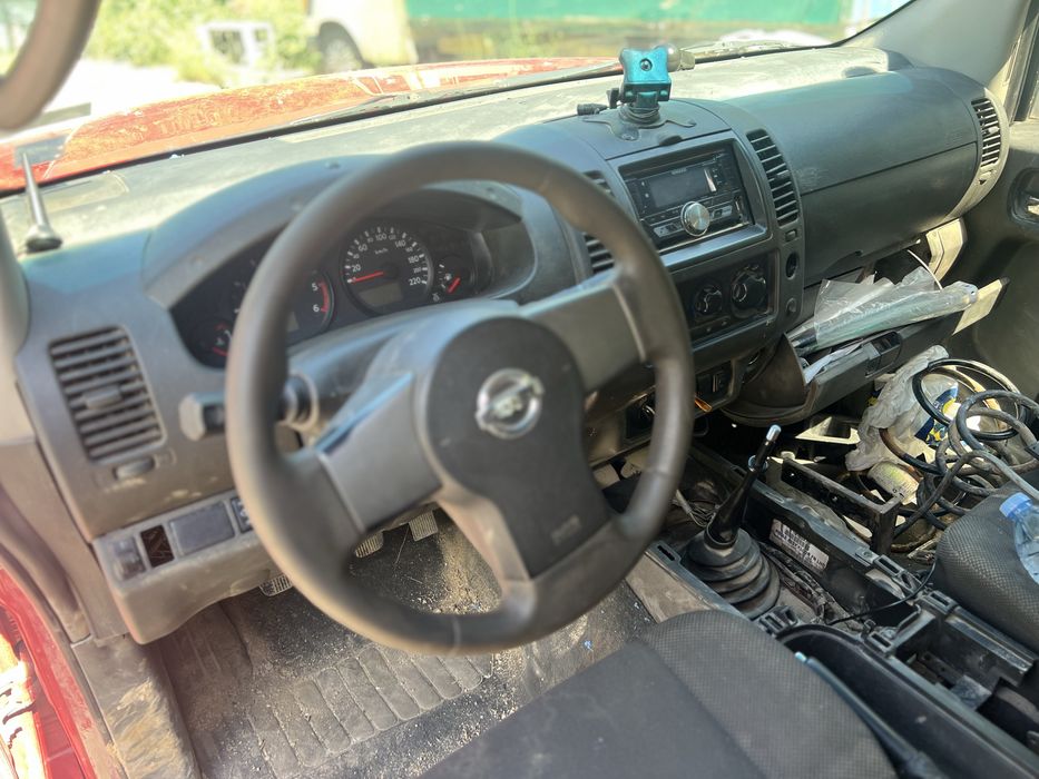 NISSAN NAVARA 2.5 2007 на части!!!!