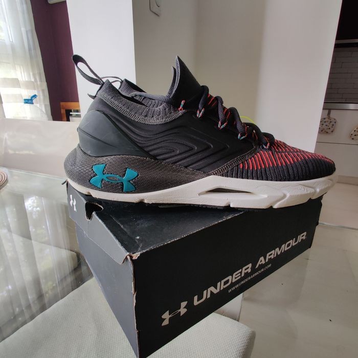 Under Armour Маратонки за бягане Ua Hovr Phantom 2