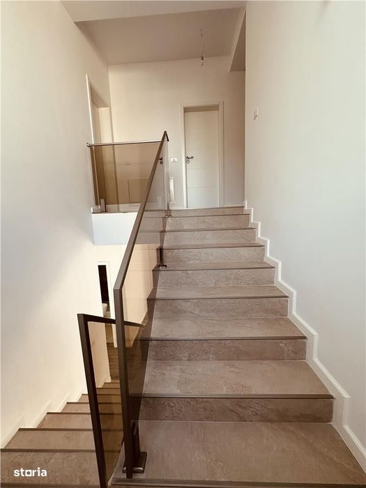 De VÂNzare Vila De Lux 438Mp Teren Individuala La Cheie Zona Prim