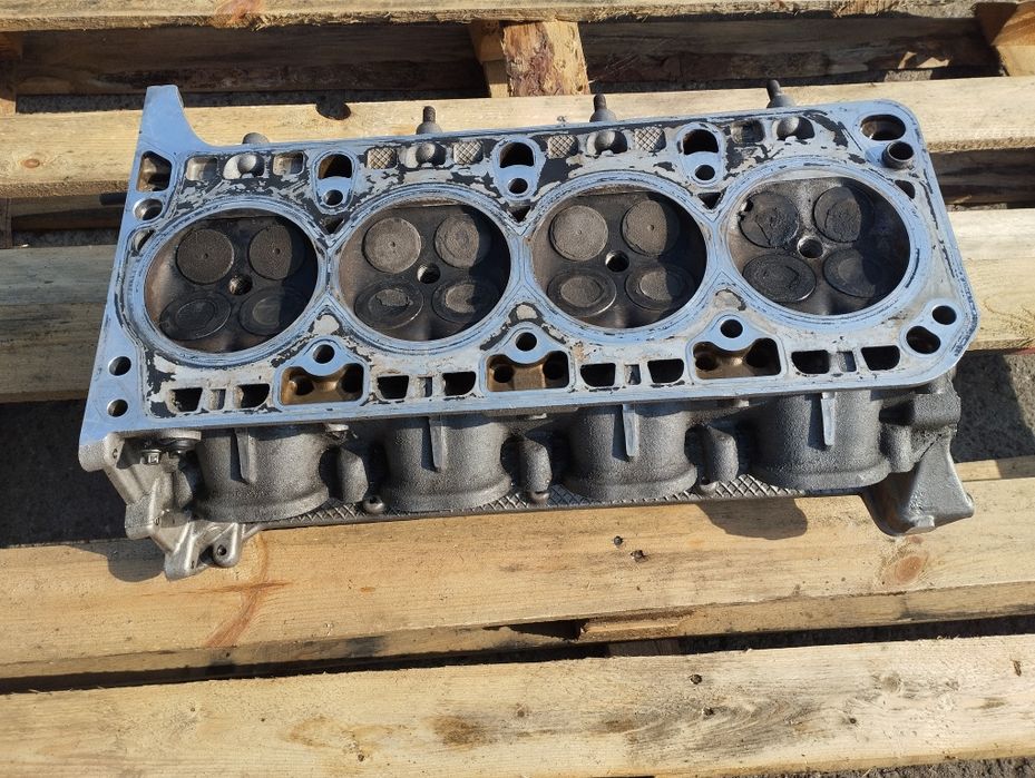 Лява глава Порше Кайен S 957 4.8 / Porsche Cayenne S 957 4.8 L