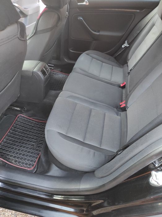 Volkswagen Golf 2010 diesel, 4.205 € — imagine 2