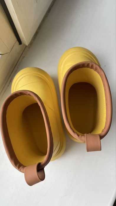 Сапожки резиновые 24-25 р