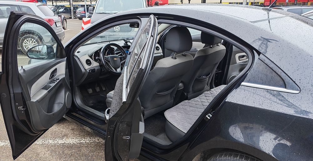Chevrolet Cruze  lt