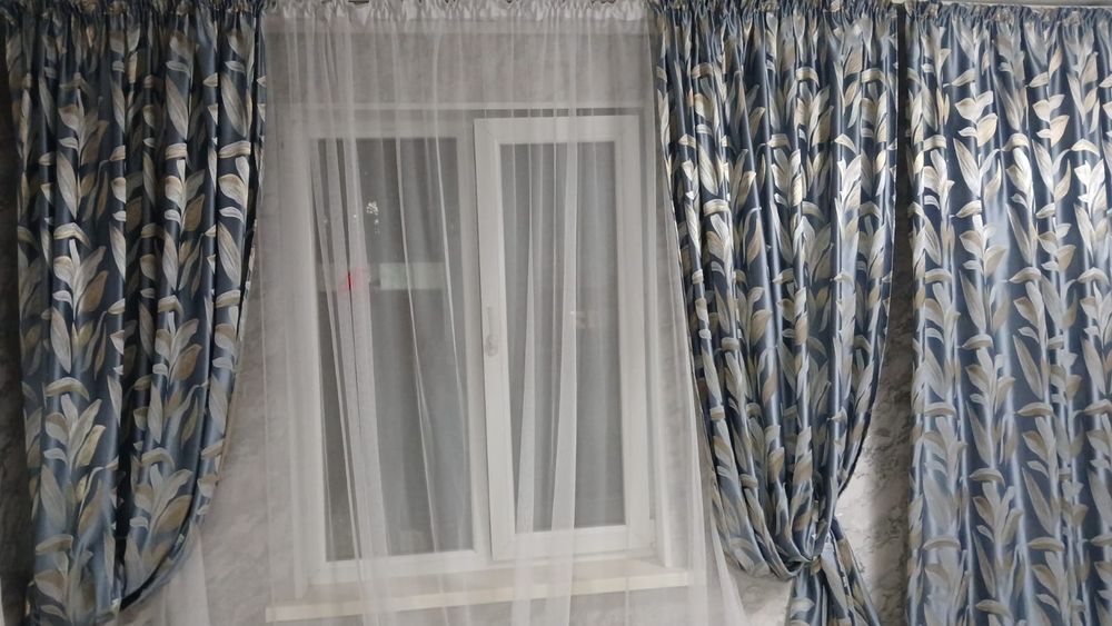 СРОЧНО Продам шторы с тюлем.