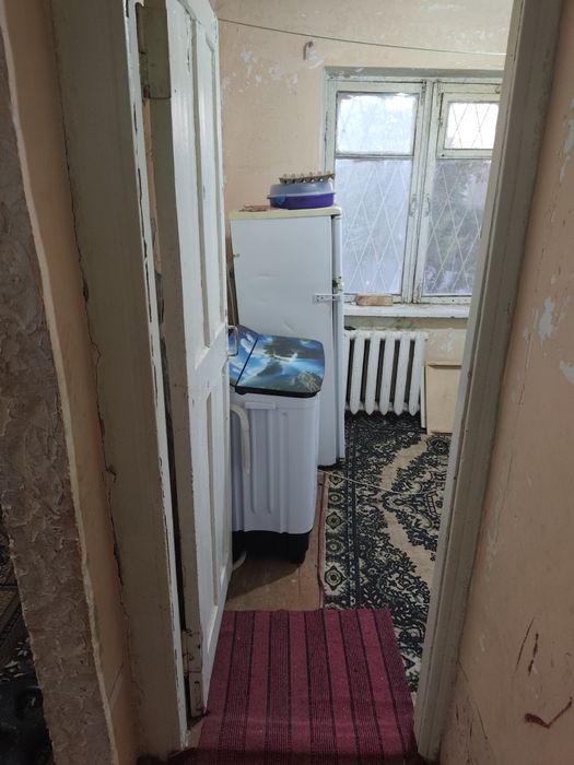 Urganch shahrida 2 xonali kv sotiladi tochkasi yaxshi joy