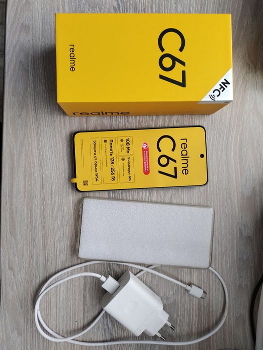 Телефон Realme c 67