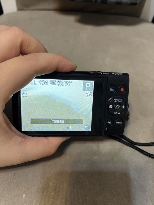 Canon ixus hs a 12 x optical zoom