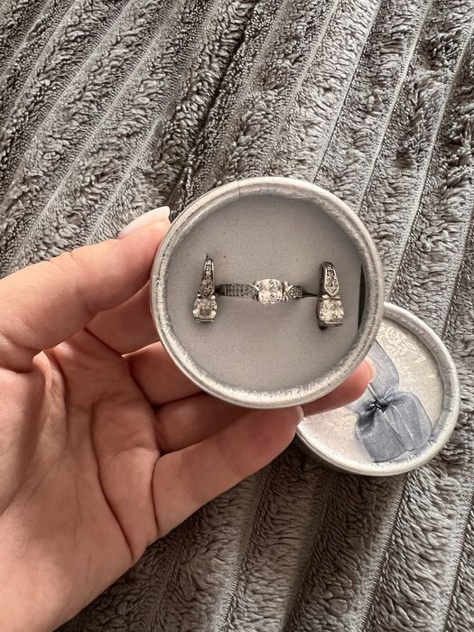 Набор серебряных украшений