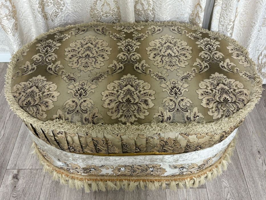 Продам пуфик в хорошем состоянии