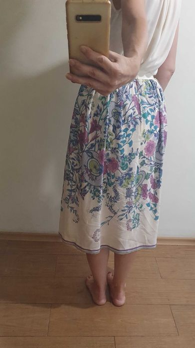 Лятна копринена пола