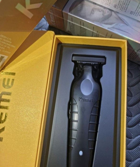 Aparat Kemei 2299 sigilata pentru contur,0mm,1200mAh