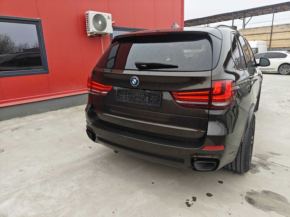 BMW X5 M50d, intretinut exemplar