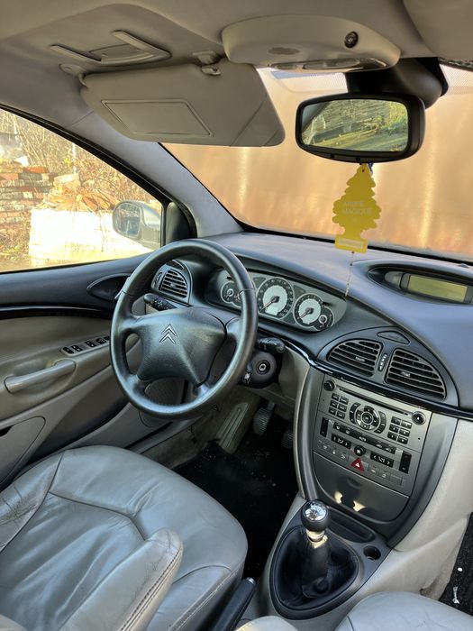 Dezmembrez Citroen C5 Exclusive 2005