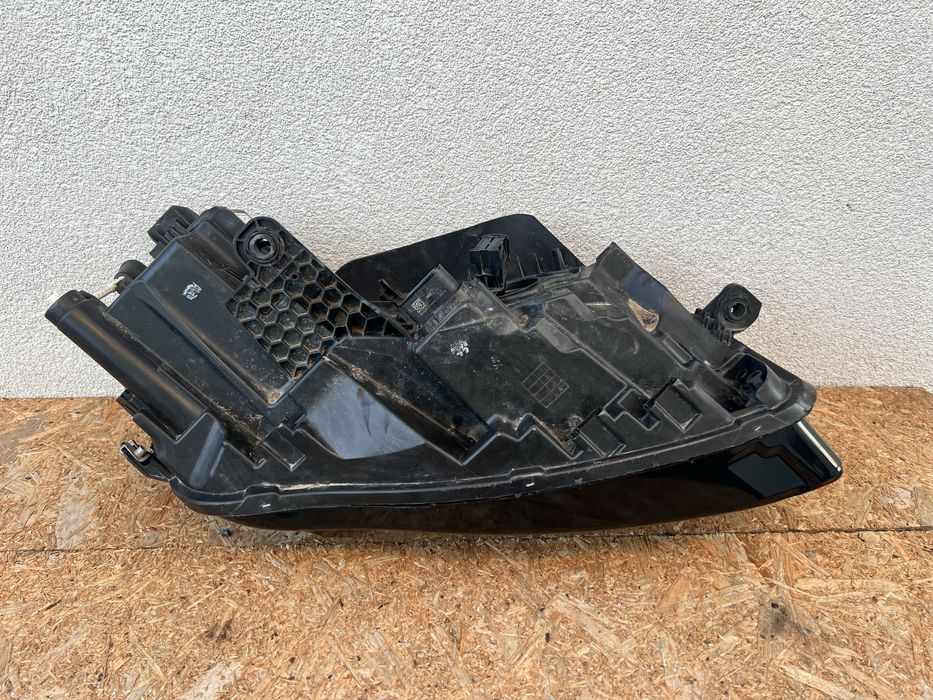 Far stanga VW Touareg CR7 Full LED 2019+ Original Europa