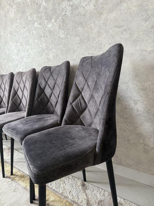 Продам стульчики мягкие , почти новые