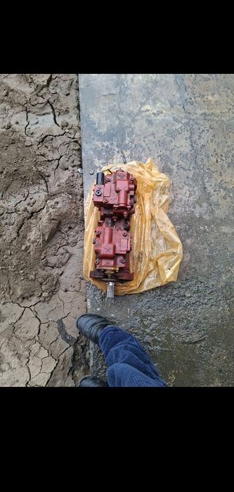 Samsung volvo gidra nasos 63 sotiladi kam ishlagan bahasa 700$