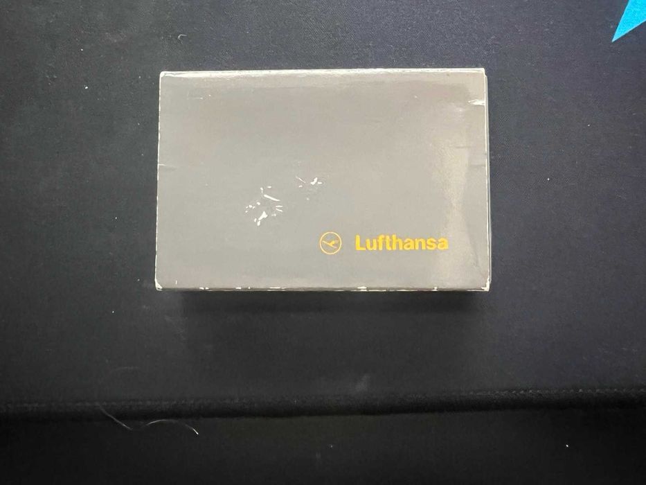 Голф пинове (tees) с логото на Lufthansa