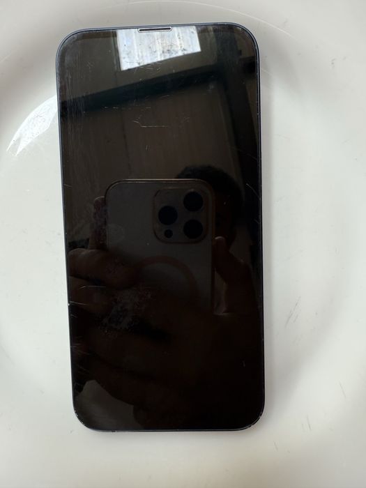 iPhone 13 – 128GB, Battery Health 89%, с оставаща гаранция 1 година !