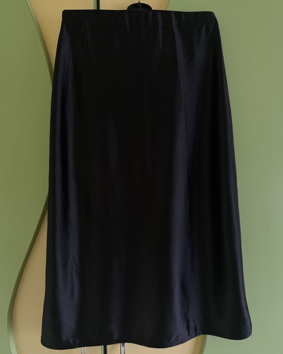 Fusta midi din satin negru XS