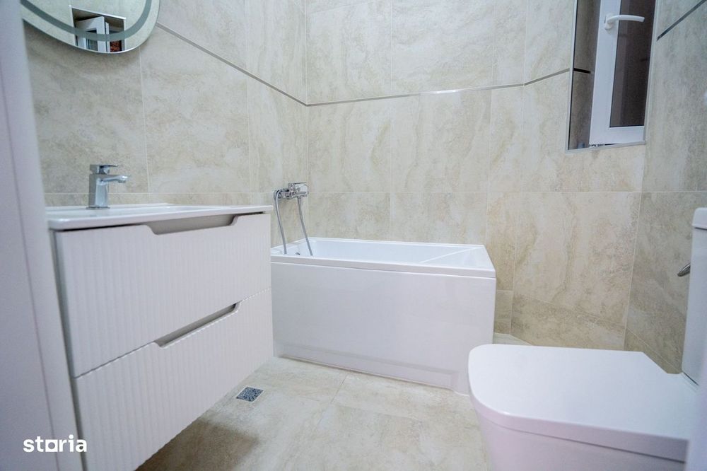 Apartament cu 2 camere, casă la curte comună – Central, Oradea