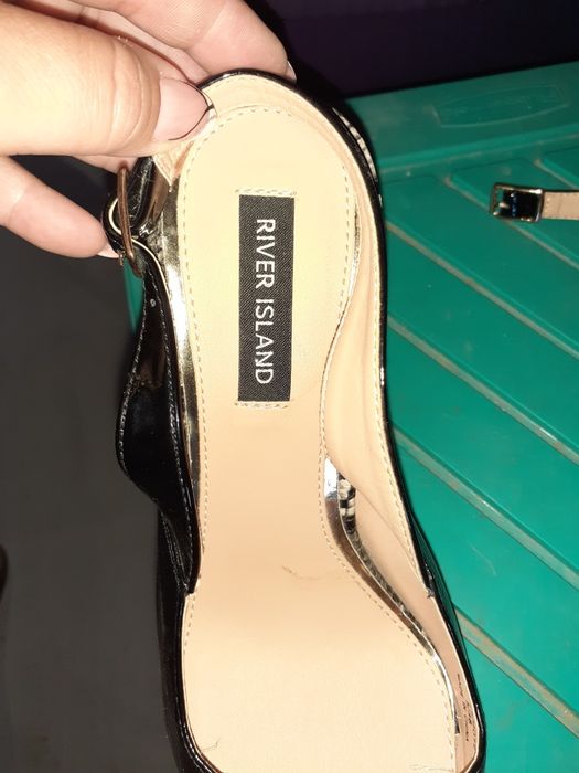 Sneakers 33 în stare foarte buna