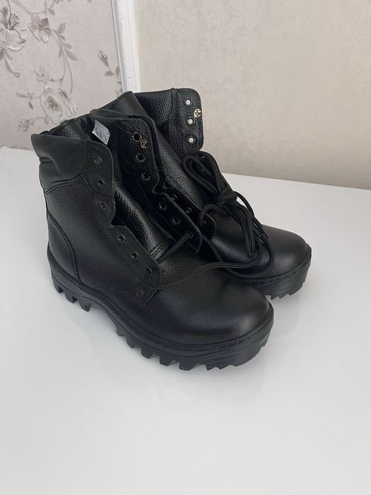 Ботинки берцы мужские