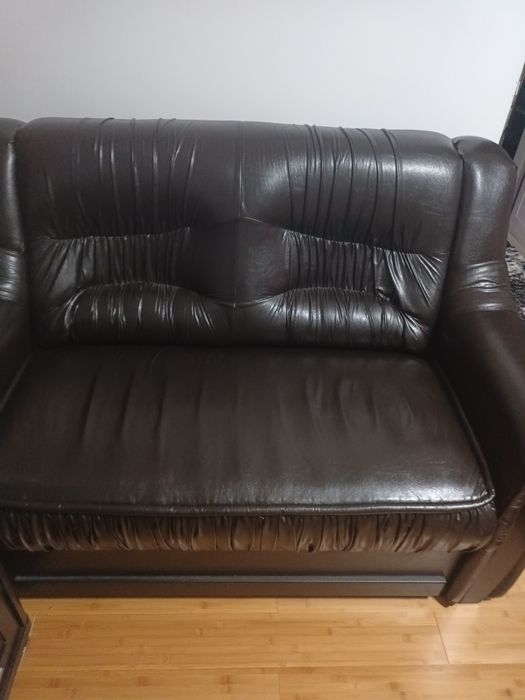 Canapea 2 locuri fixa stare buna