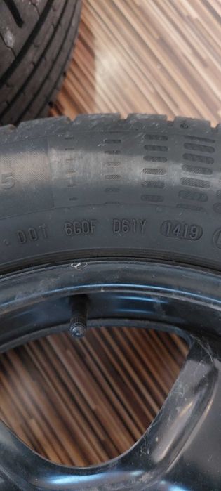 Anvelope de vară montate pe jante 205/55/R16 din gama Dacia