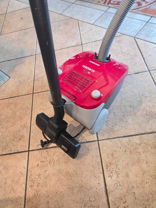 прахосмукачка Samsung 1600w