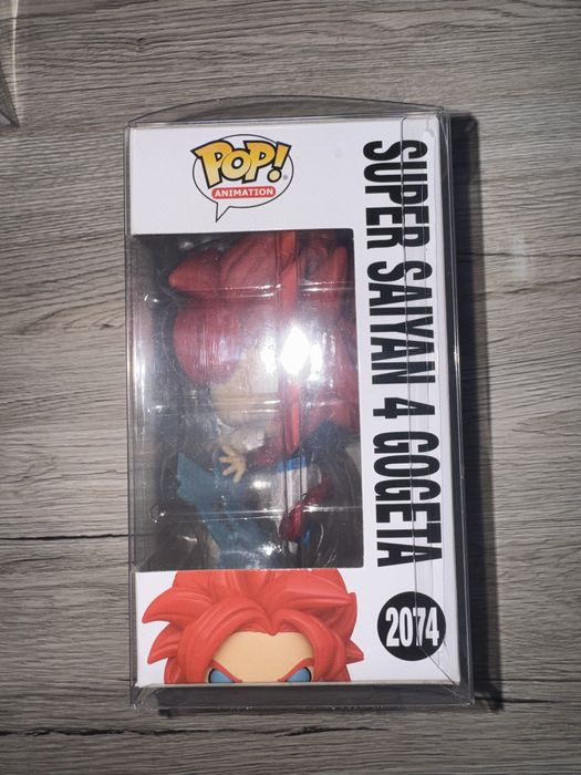 Super Sayian 4 Gogeta chase funko
