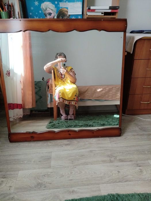 Зеркало продаётся