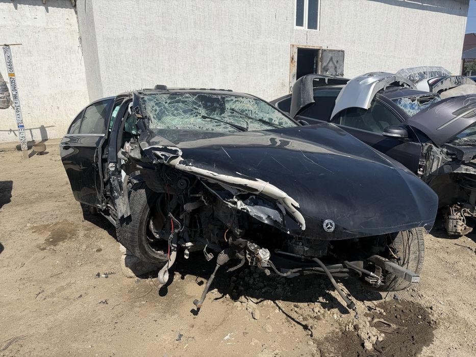 Mersedes Benz E300  по запчастьям!