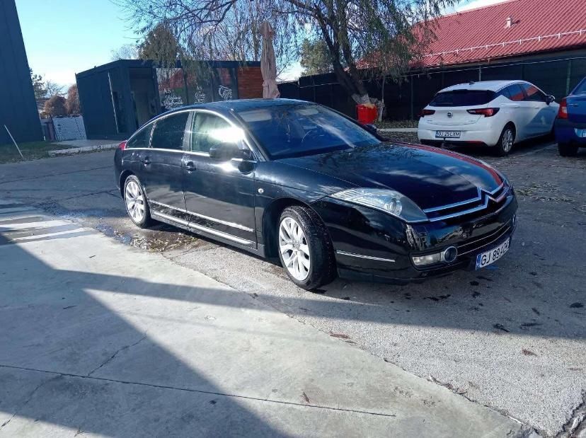 Vand  Citroen C6 sau schimb  doar cu 4x4