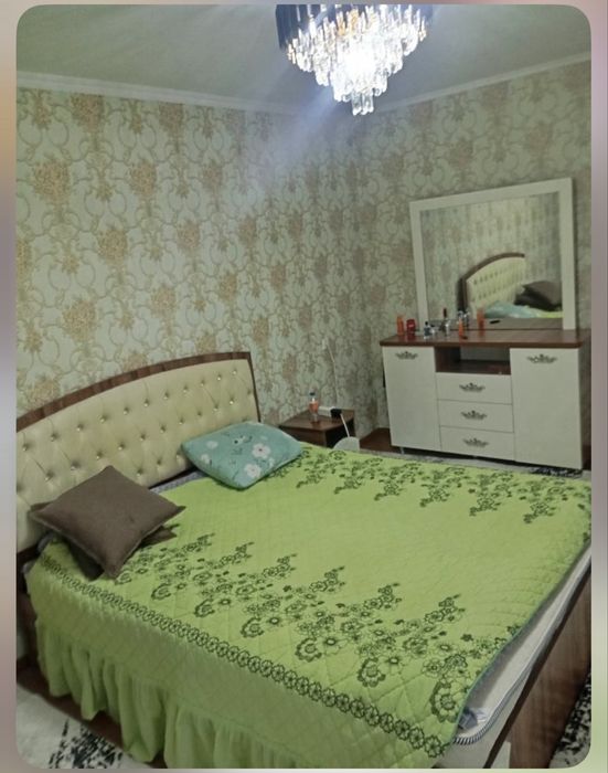 Кровать в отличном состоянии с ортопедическим матрасом