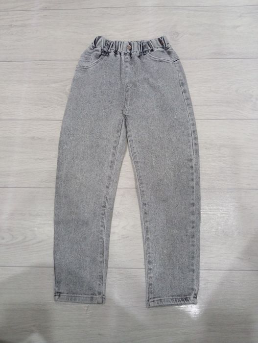 Джинсы на девочку 6-7лет