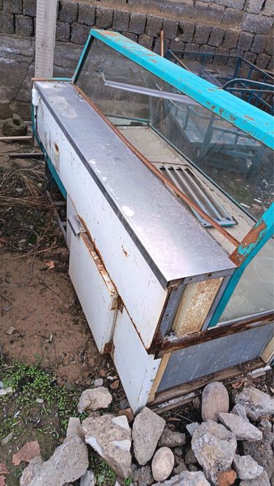 Holodilnik sotiladi. (Korpus)