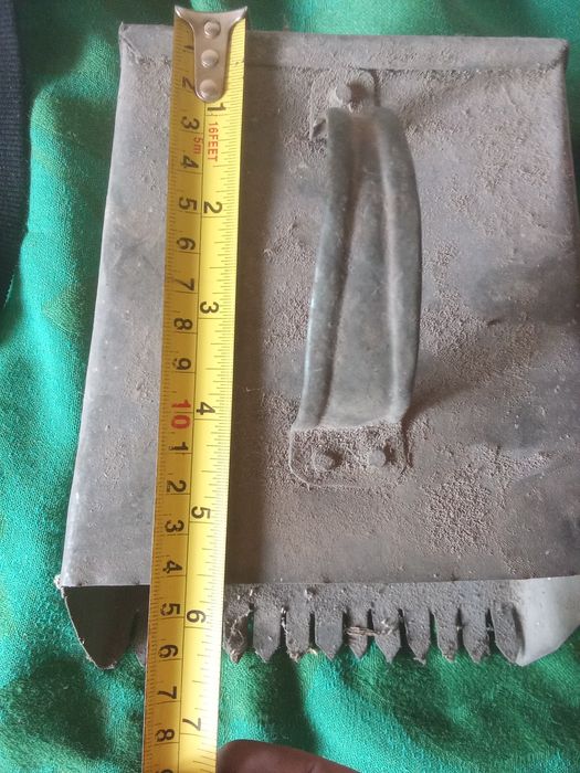 Уред за бране на билки