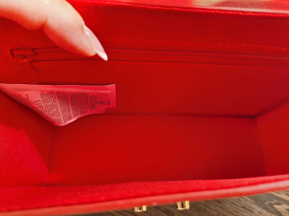 Нова дамска чанта