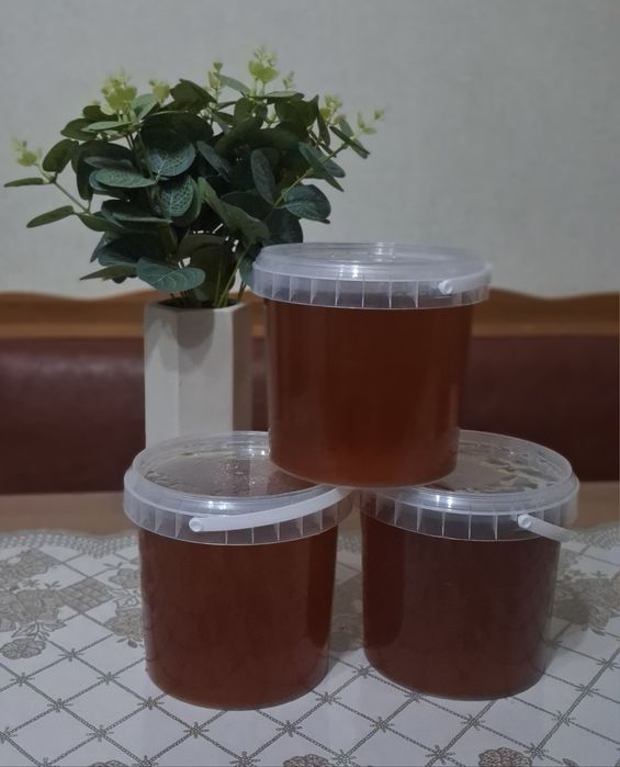 Свежий мёд, очень вкусный