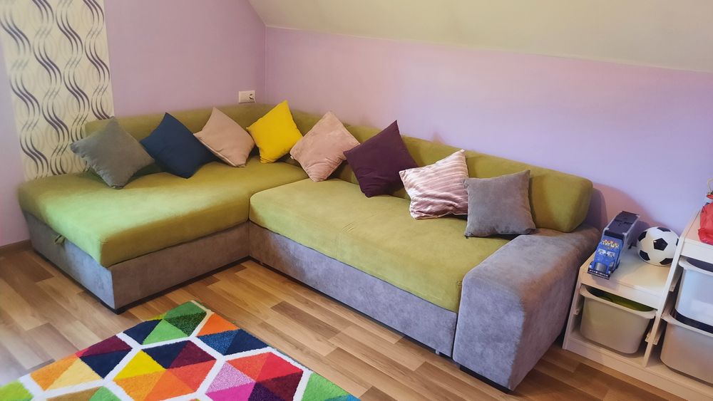 Vând colțar extensibil.