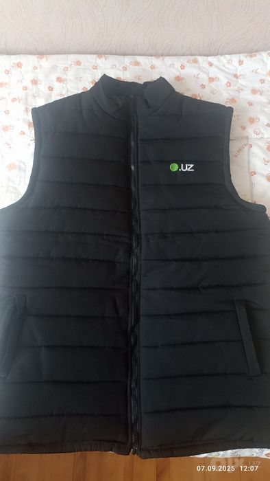 Жилетка мужская новая xl