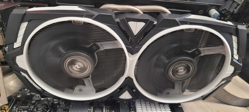placa video MSI GeForce GTX 1070 de 8GB GDDR5 / 256 biti – ca noua