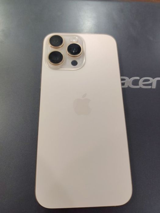 Iphone 16 pro max gold rang